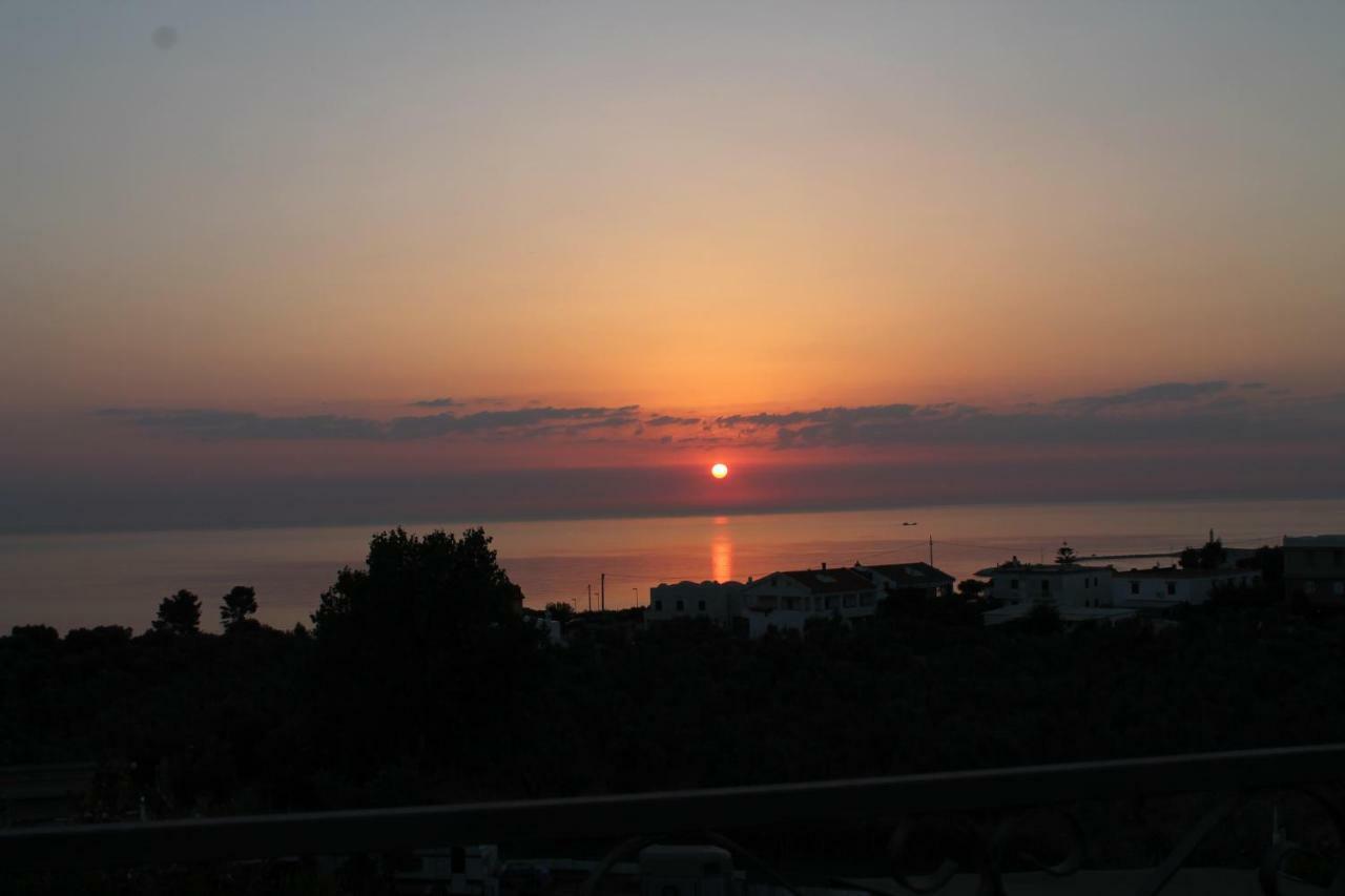 Villa Natura Sea View ヴィエステ エクステリア 写真